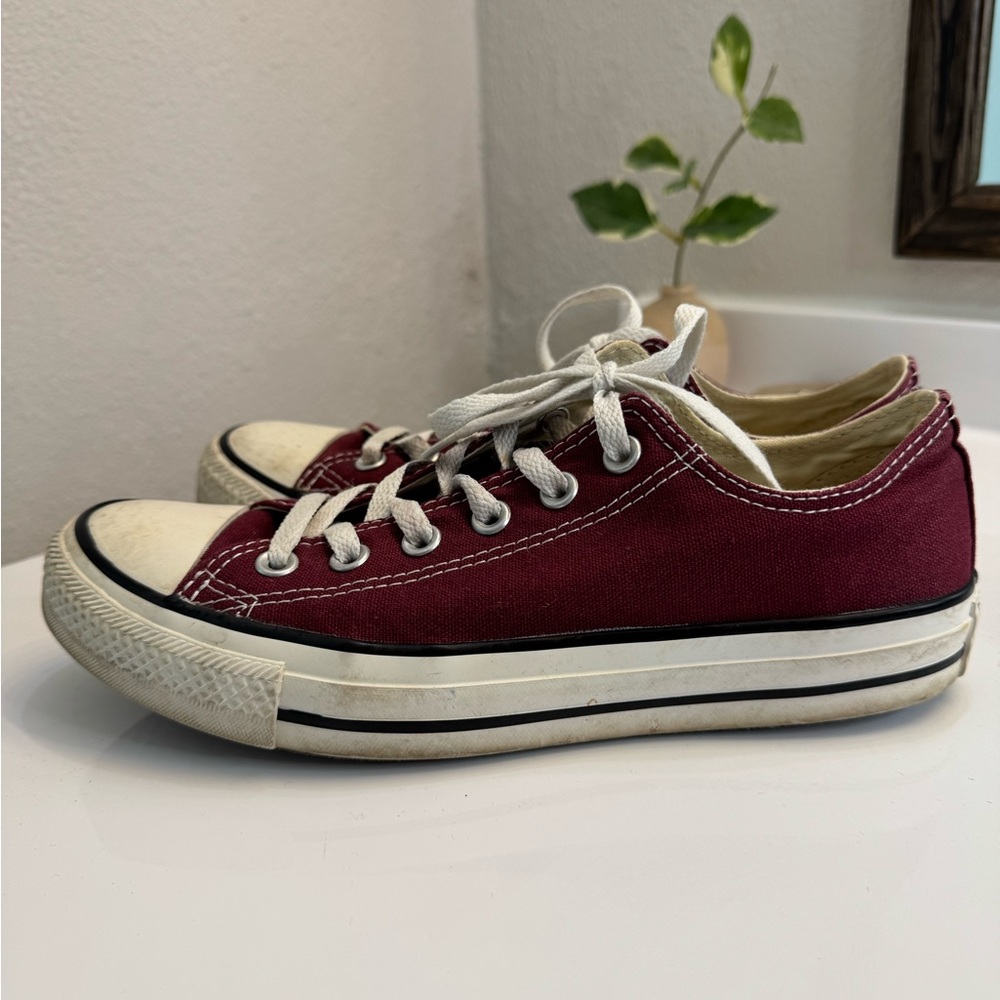 Converse Women's Sneakers in Burgundy and White
